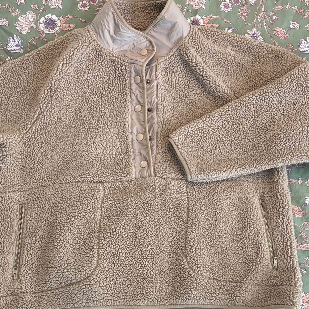 Lou & Grey Tan Fleece Pullover